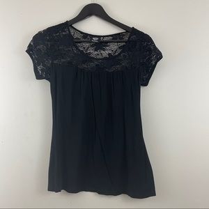 Bobeau black lace short sleeve top